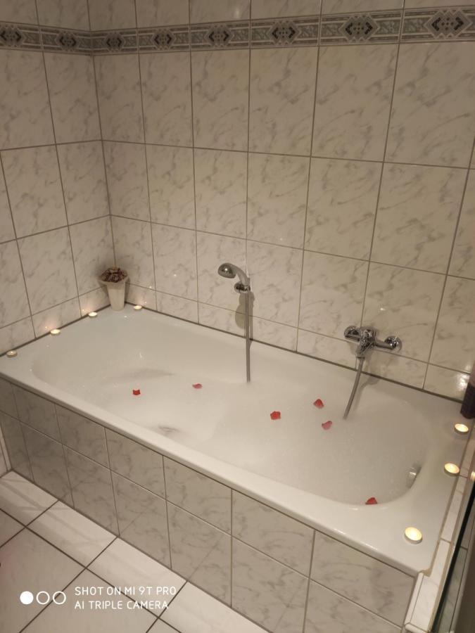 Nauerz Apartamento Wesseling