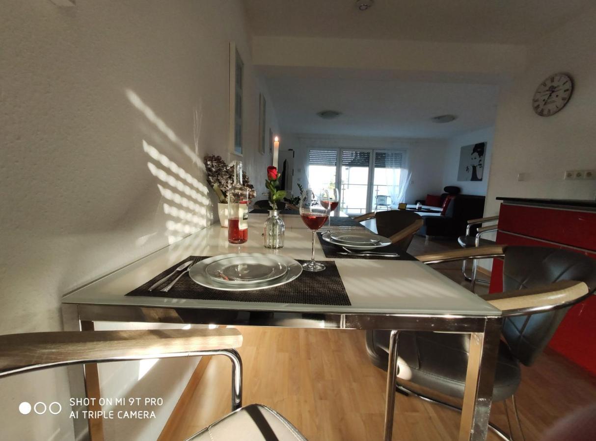 Nauerz Apartment Wesseling